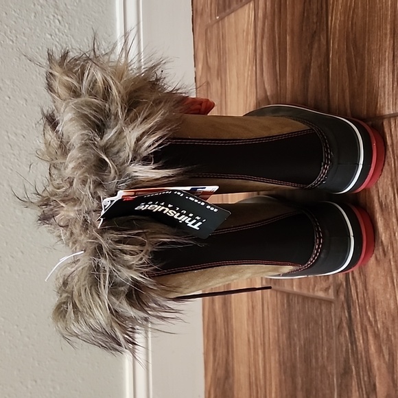 OLD NAVY WOMEN THINSULATE LACE UP WINTER BOOTS w/FAUX FUR TRIM SIZE 7. - Picture 4 of 8